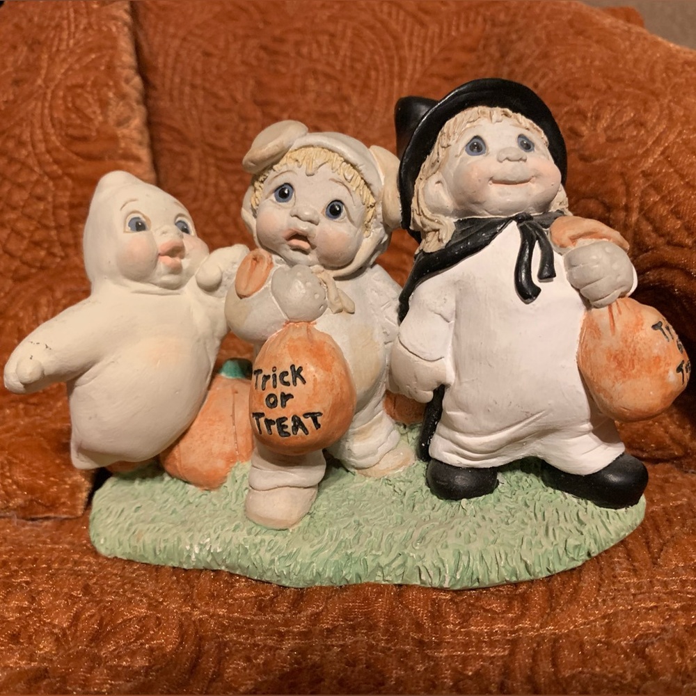 VINTAGE DREAMSICLES Halloween Figurine Three Musketeers By Kristin